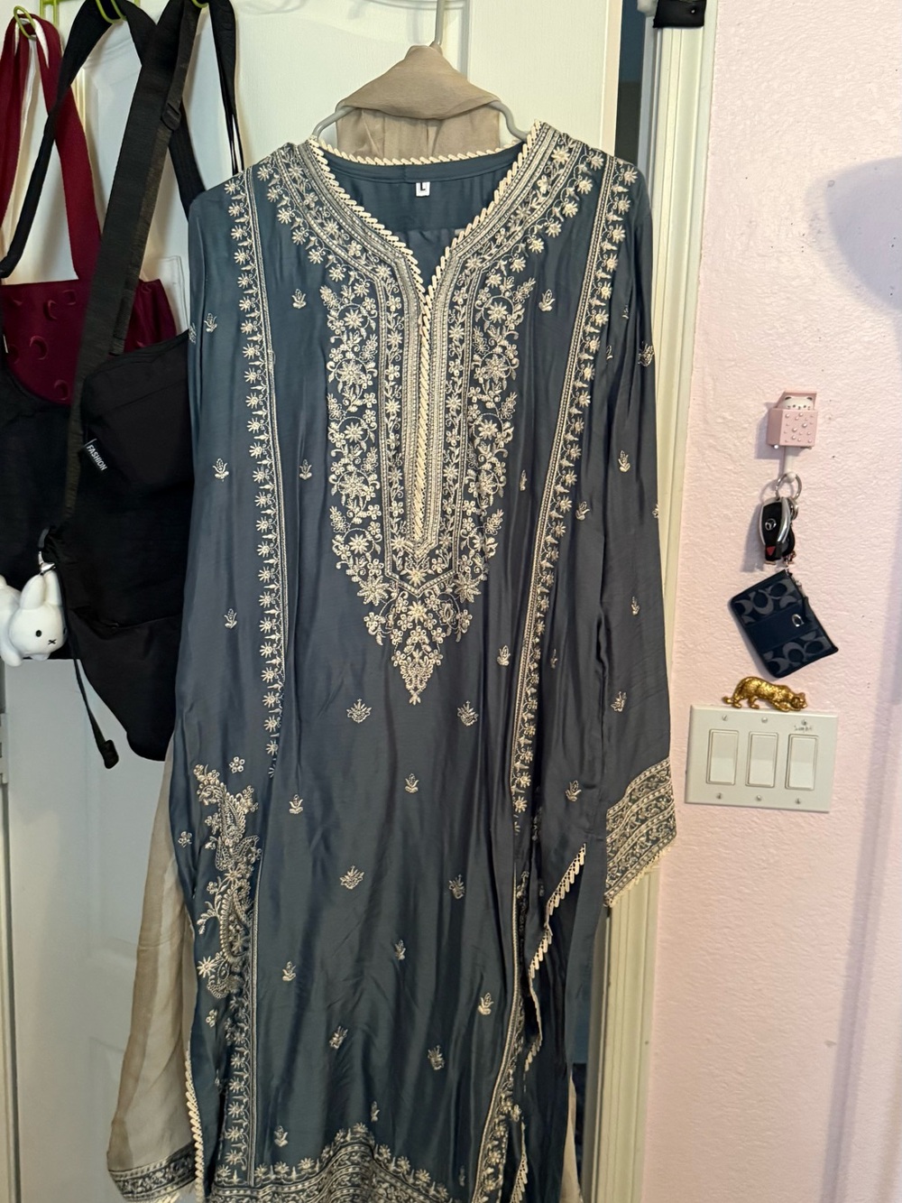 Handmade Pakistani shalwar kameez blue and cream with embroidery